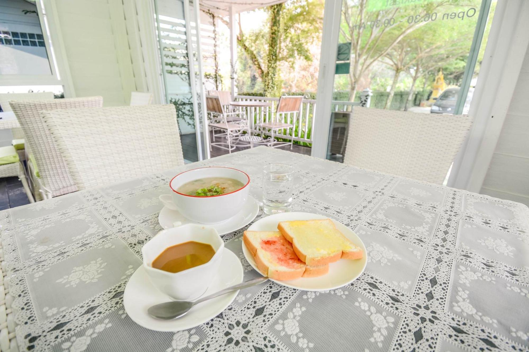 The Target Residence Chiang Rai Esterno foto